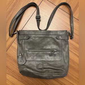 Browning Catrina concealed carry crossbody handbag in gray faux leather